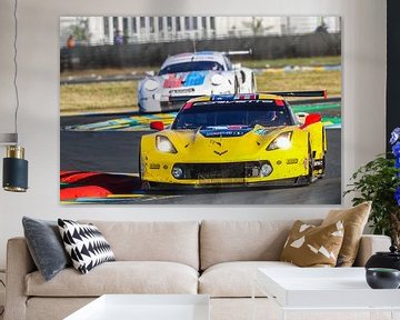 Corvette et Porsche pendant les 24 heures du Mans