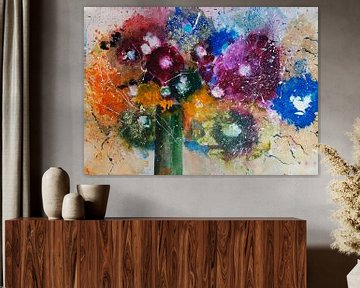 Lila Blumenstrauß in Vase von Klaus Heidecker