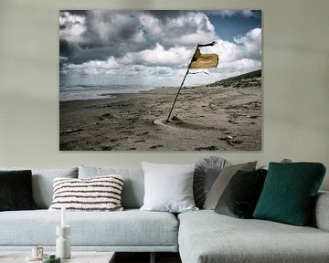 Beach Flag van Ruud van den Berg