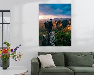 Sonnenaufgang mit Blick auf die Basteibrücke in der Sächsischen Schweiz im Portrait orientation von John Trap