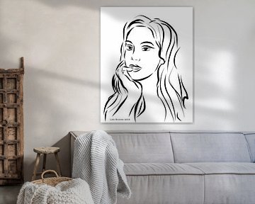 Portret van een vrouw op witte achtergrond van Lida Bruinen