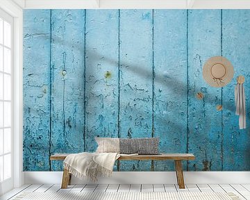Verwittertes Scheunentor mit blauen Brettern von RB-Photography