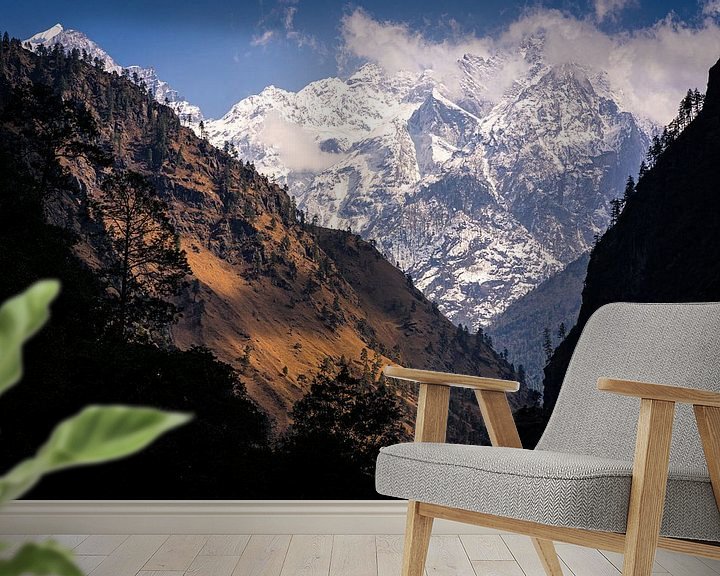 Beispiel fototapete: Blick in die Berge des Himalaya Nepals von Jeroen Cox