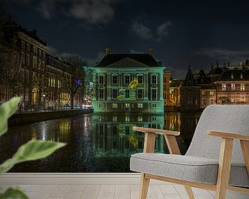 Projectie van het puttertje op het Mauritshuis (Binnenhof) van Marian Sintemaartensdijk