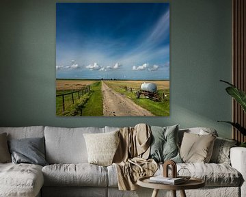 Wassertank im Polder (Quadratische Version) von Bo Scheeringa Photography