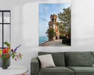 Historische toren in de oude stad van Venetië in Italië van Rico Ködder