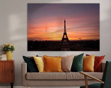 Parijs - Eiffeltoren bij zonsopgang van Christian Volk