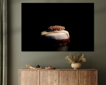 Bonbon with almond by Dani Teston