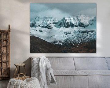 Besneeuwde IJslandse bergen van Marjon Boerman