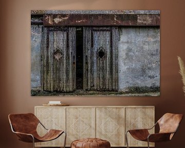 Wooden doors at a fort by Ans Bastiaanssen