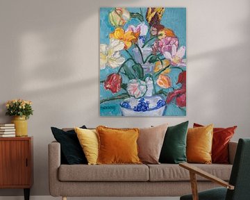 Delfter blaue Tulpenvase mit Tulpen Nr. 3 von Tanja Koelemij