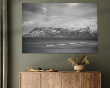 Boot op zee, Spitsbergen van Michèle Huge