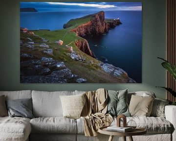 Isle of Skye Neist Point Lighthouse in de avonduren van Jean Claude Castor