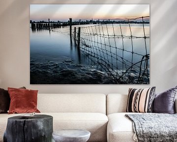 Une image brute et métallique prise à marée haute dans les rivières néerlandaises sur Arthur Puls Photography