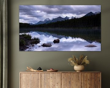 Herbert Lake, Banff National Park, Alberta, Canada van Alexander Ludwig