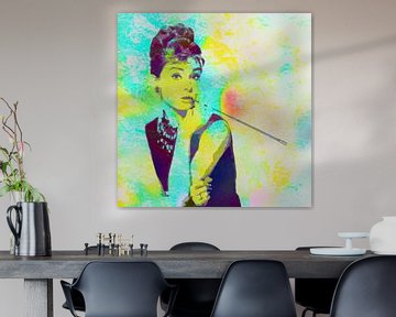 Audrey Hepburn - Breakfast at Tiffany’s Vector Art Portret in Blauw, Groen, Oranje van Art By Dominic