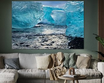Landscape Iceland, Jökulsárlón and Diamond Beach by Gert Hilbink