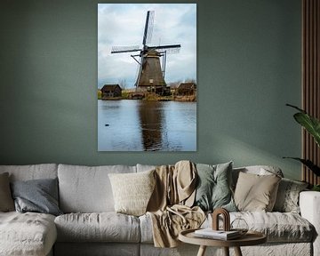 Niederländisches Bild mit einer Windmühle am Wasser von Henk Hulshof