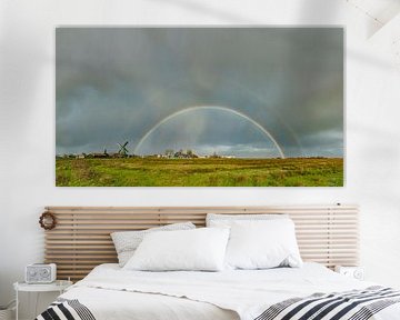 Regenbogen in der Windmühle De Bonte Hen, Zaandam, Noord-Holland, Niederlande von Rene van der Meer