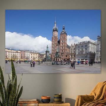 St. Mary's Basilica on the Rynek , UNESCO World Heritage Site, Krakow, Lesser Poland, Poland, Europe