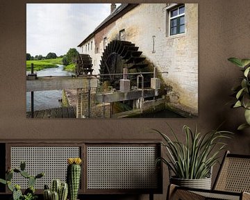 Watermolen aan de rivier de Geul in Gulpen, Noord-Limburg van Ger Beekes