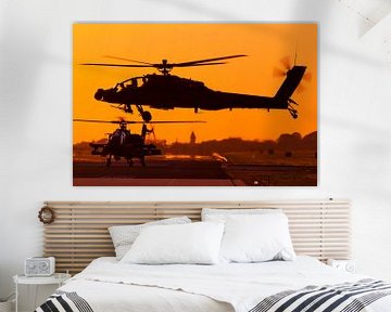 Apache helicopters during sunset von Jimmy van Drunen