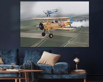 Boeing Stearman and Tiger Moth in formatie van Jimmy van Drunen