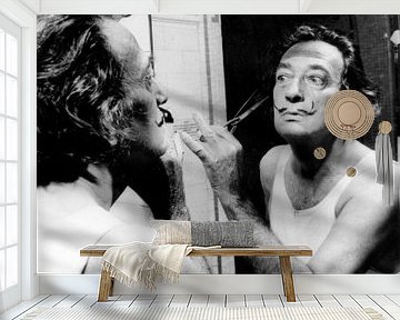 Salvador Dali schneidet sich den Schnurrbart von Bridgeman Images