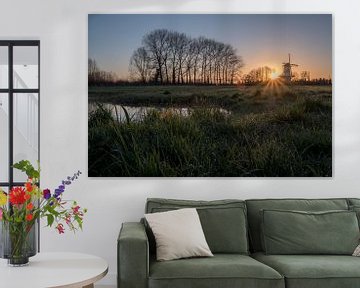 Zonsopkomst bloesemmolen De Vlinder in de Betuwe