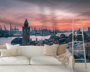 Landungsbrücken Hamburg by Steffen Peters