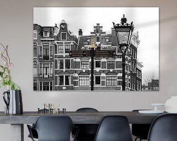 Panneau de signalisation avec maison du canal sur le Prinsengracht à Amsterdam sur Johnny van der Leelie