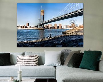 manhattan bridge and tower under construction in New York
