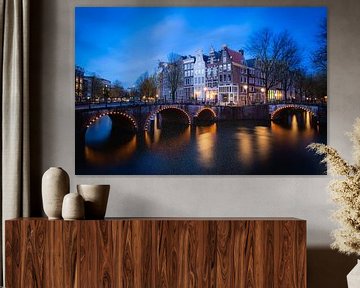 Amsterdam by night by Frank Verburg