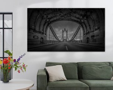 Black-White: No traffic on Tower Bridge by Rene Siebring