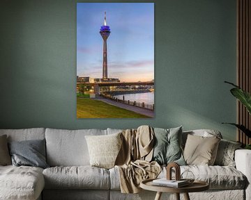 Rijntoren Düsseldorf van Michael Valjak