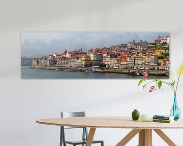 Das Stadtbild von Porto in Portugal von Atelier Liesjes