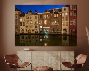 Huizen langs de Oudegracht achterzijde Lijnmarkt avondsfeer Utrecht van Russcher Tekst & Beeld