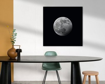 Der Mond - halb verfinstert - schwarz von Mario Verkerk