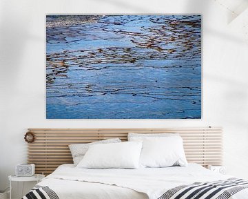 drawings in low sea water