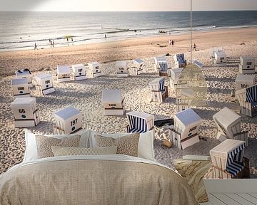 Zomeravond met strandstoelen met belettering Sylt