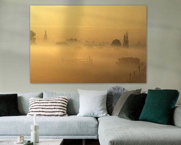 Ochtend landschap met mist over de weilanden bij Nijkerk. Zen, rust van Bobsphotography