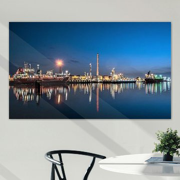 rotterdam shell pernis refinery refinery blue hour vessels