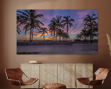 Sunnrise at Ocean Drive Miami Beach van Rene Ladenius Digital Art