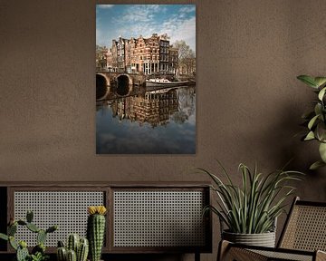 Canal et maisons anciennes à Amsterdam, Pays-Bas.
