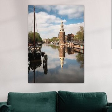 Montelbaan-Turm, Kanal und alte Häuser in Amsterdam, Niederlande. von Lorena Cirstea