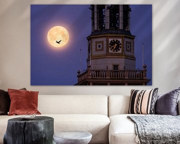 Volle maan in Kampen | Afdruk van kerktoren | Print van Marijn Alons