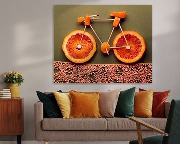 Orangefarbenes Fahrrad 11122988