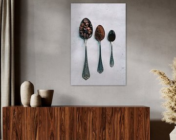 Drie antieke lepels met koffie 12538166 van BeeldigBeeld Food & Lifestyle