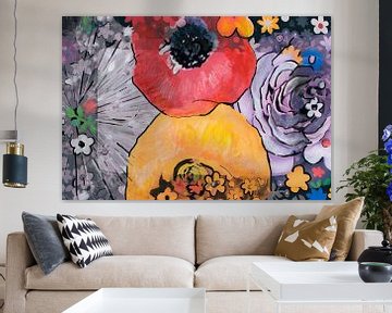 Mixed media met bloemen. van Therese Brals