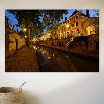 Nieuwegracht in Utrecht between Pausdambrug and Paulusbrug